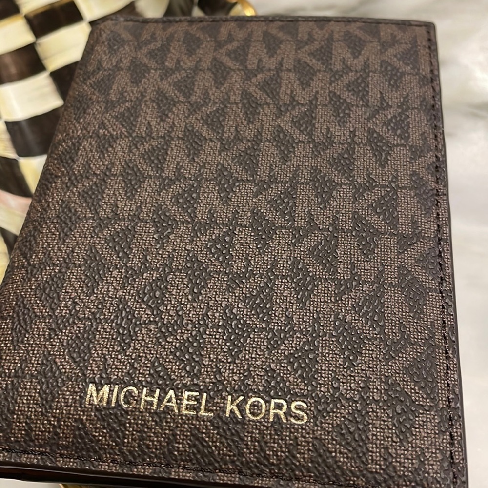 Michael Kors passport wallet, NWT